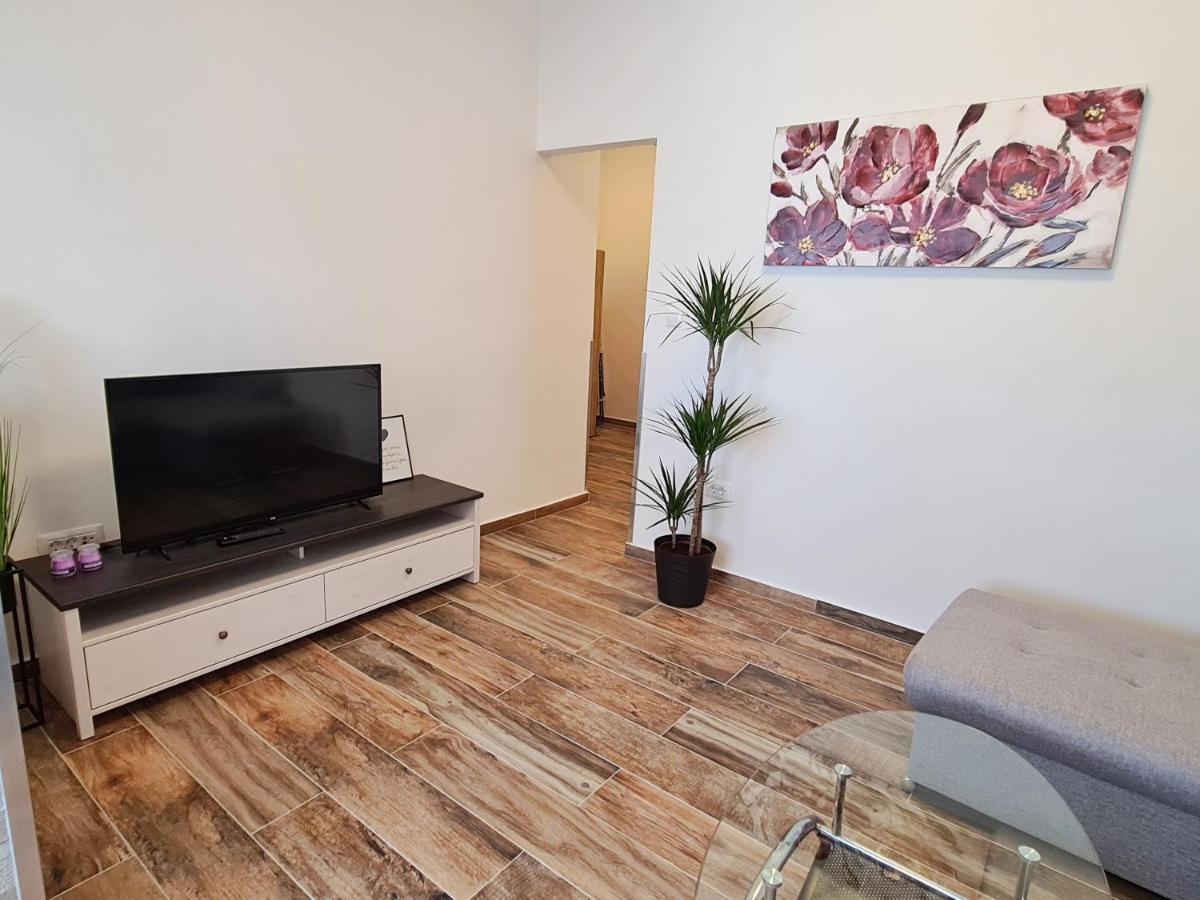 Apartment Antonio 班约勒 外观 照片